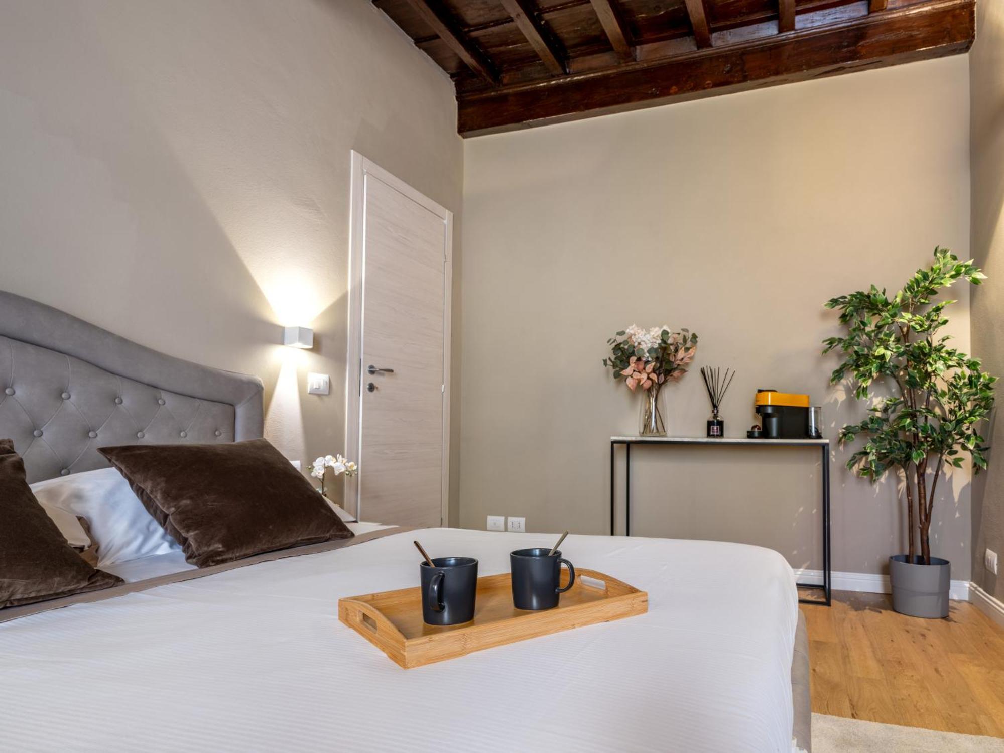 Santa Croce Luxury Suite - Dolcevita Holiday フィレンツェ エクステリア 写真
